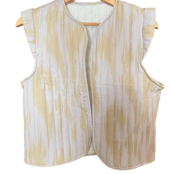 Printed Butterfly Sleeve Handcrafted Vest - Picture 2 of 9